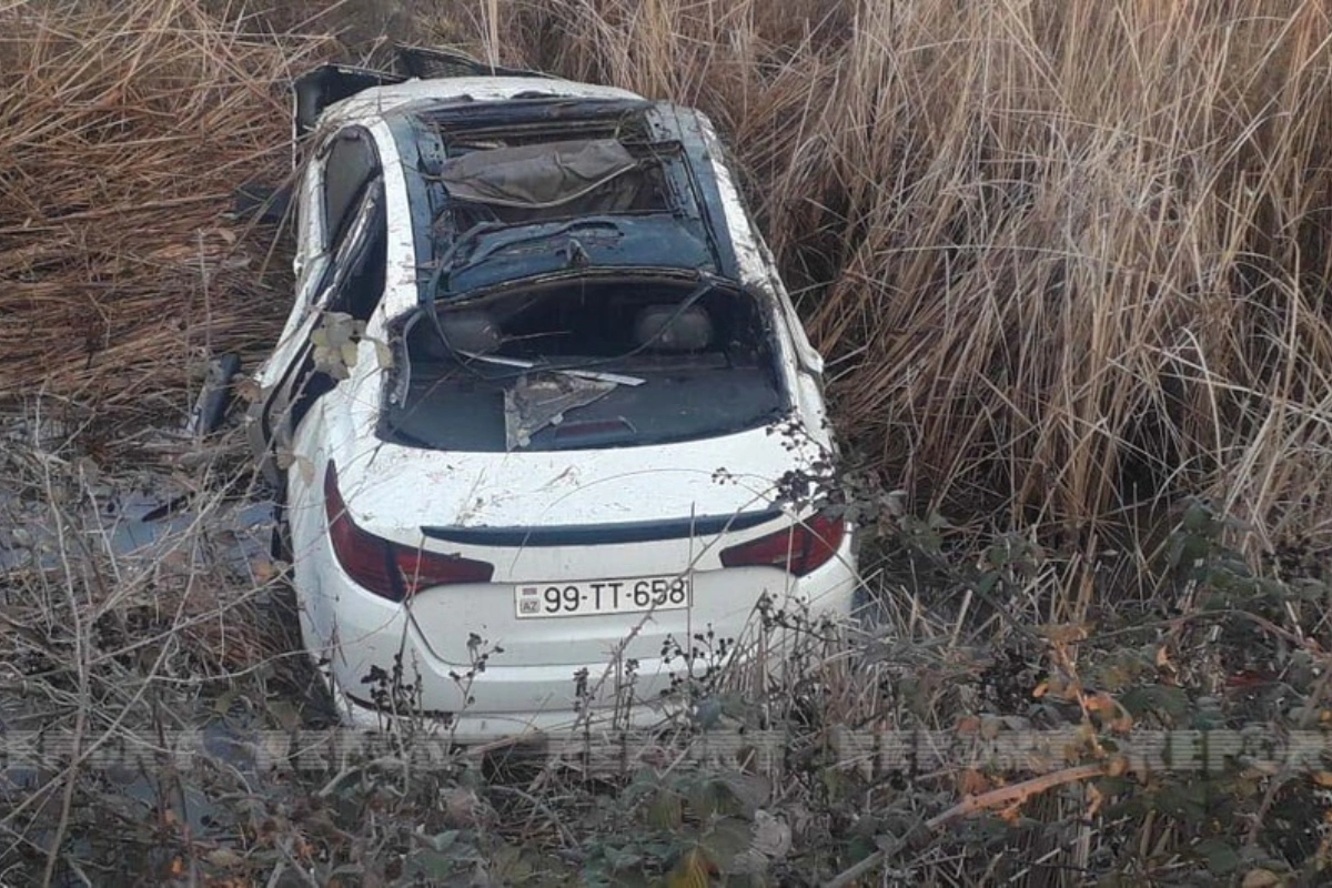 Kürdəmirdə yol qəzası baş verib, xəsarət alanlar var - FOTO